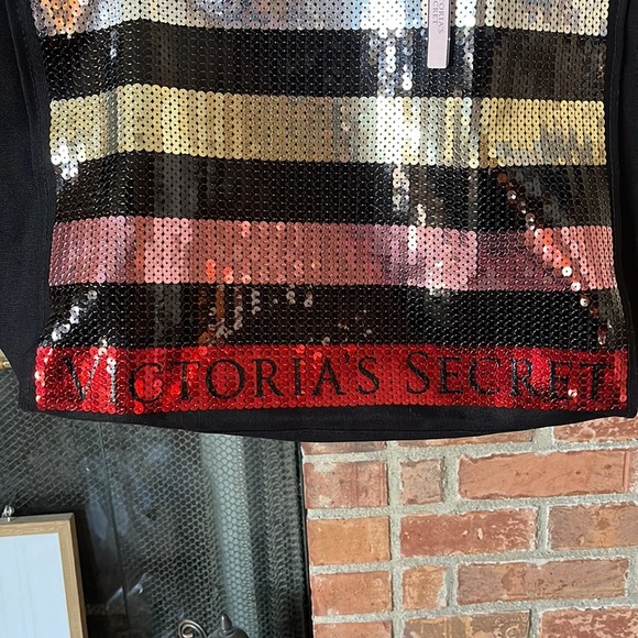 NWT Victoria's Secret Sequin Striped Bag w/ Bonus Cosmetic Bag - Picture 3 of 6